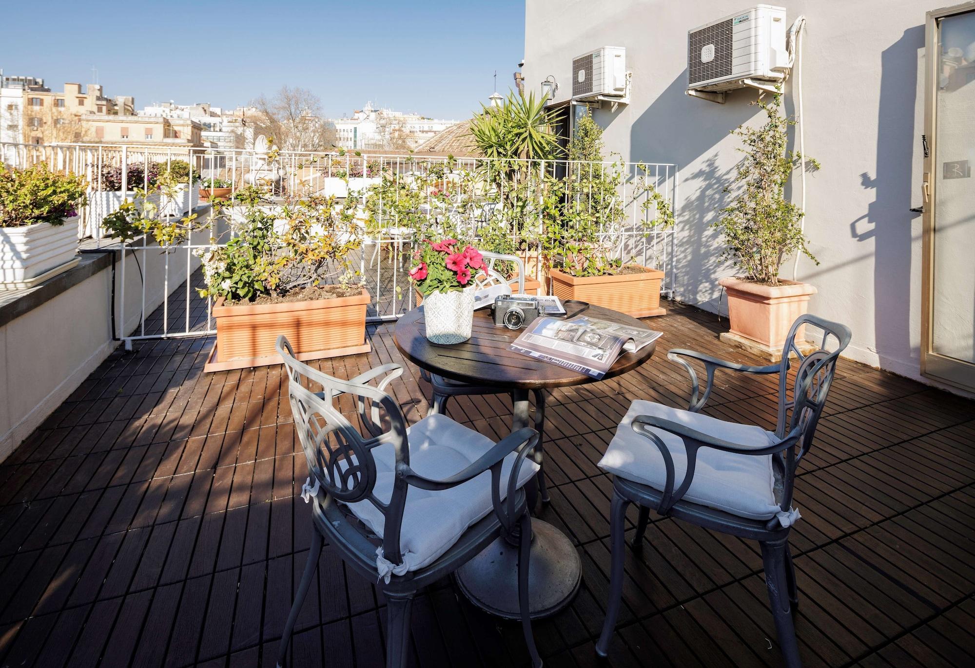 Raffaello Hotel 3*